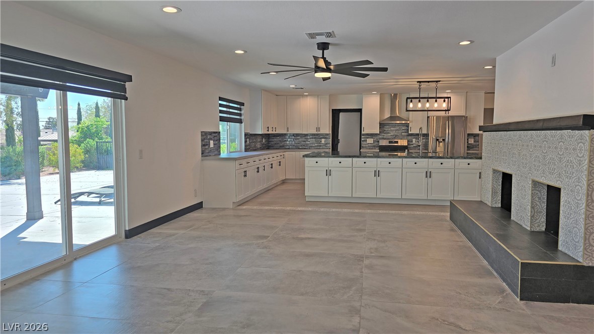 2870 Belcastro Street Las Vegas NV 89117