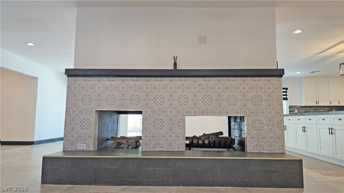 2870 Belcastro Street Las Vegas NV 89117