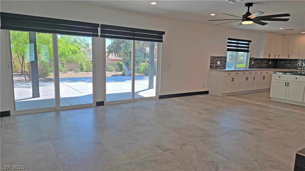 2870 Belcastro Street Las Vegas NV 89117