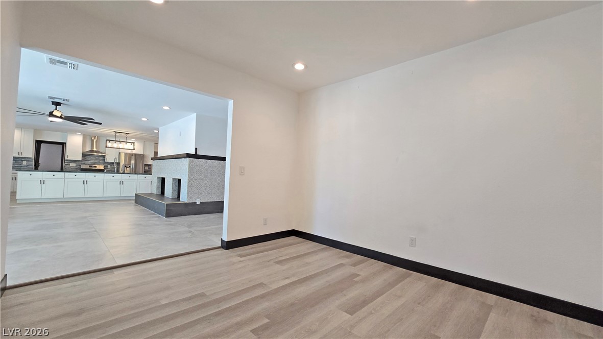 2870 Belcastro Street Las Vegas NV 89117