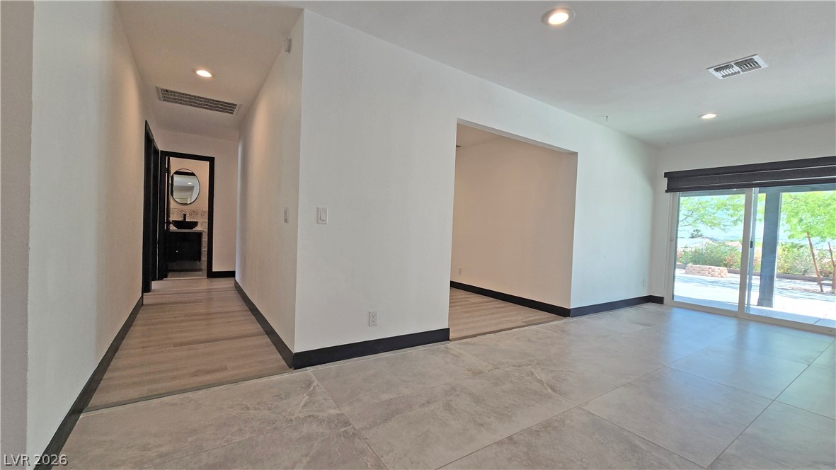 2870 Belcastro Street Las Vegas NV 89117