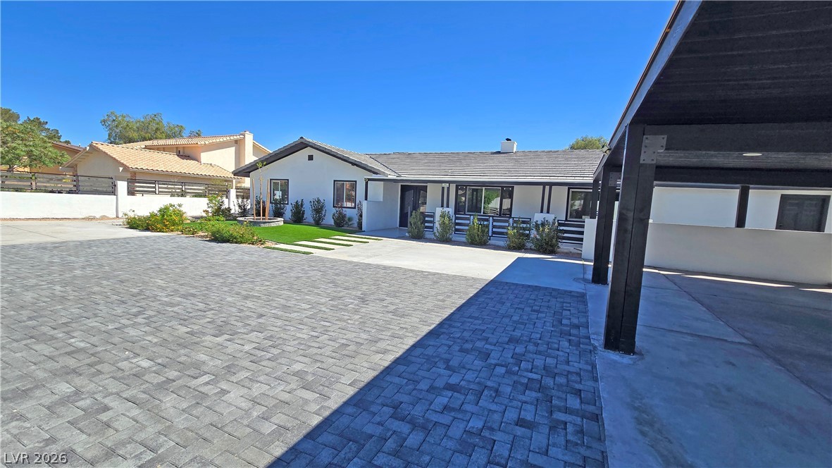 2870 Belcastro Street Las Vegas NV 89117