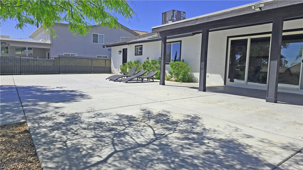 2870 Belcastro Street Las Vegas NV 89117