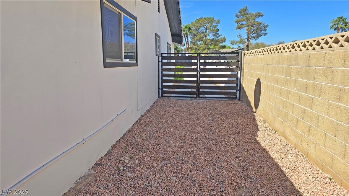 2870 Belcastro Street Las Vegas NV 89117