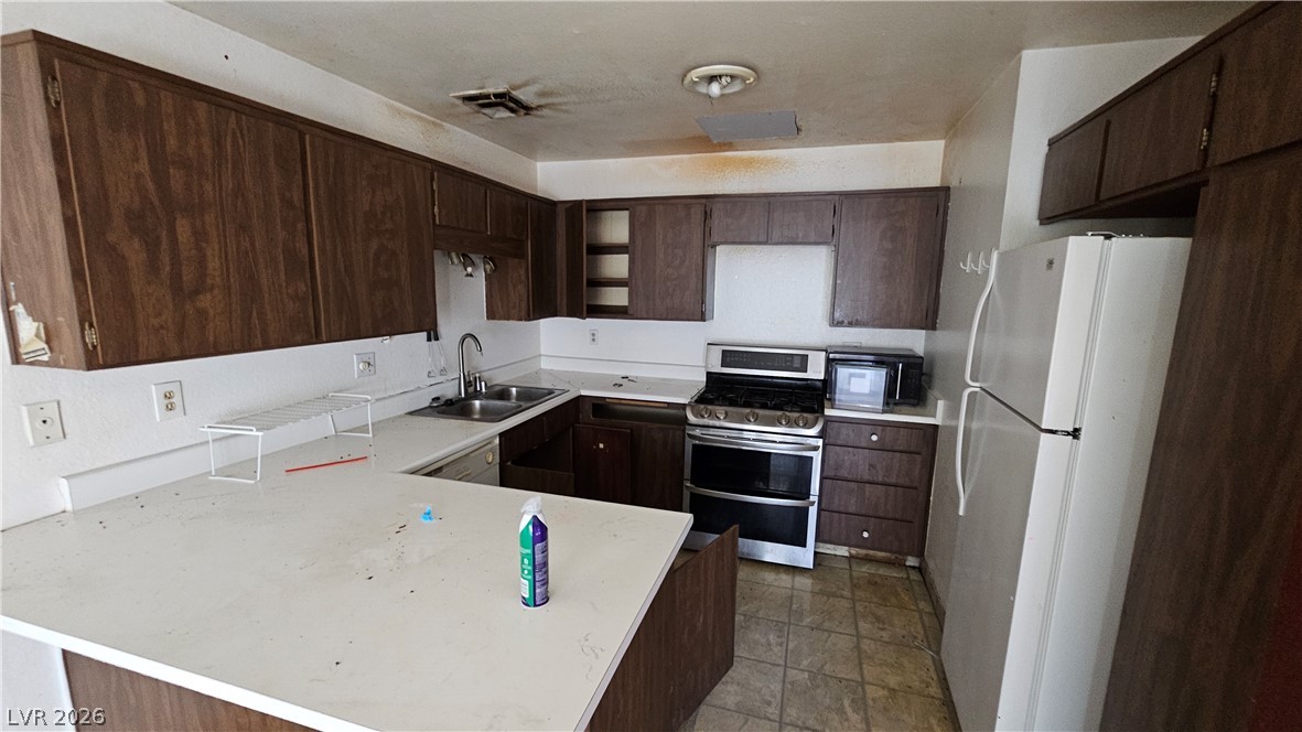 6777 Ledgewood Drive Las Vegas NV 89103