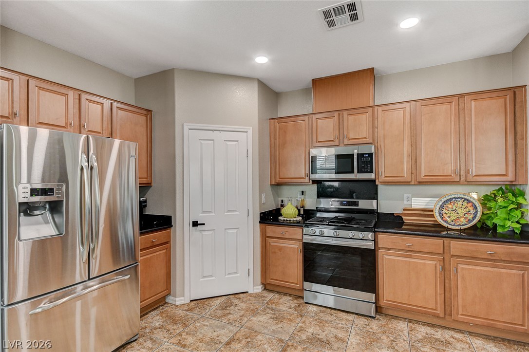10335 Rugged Mountain Avenue Las Vegas NV 89166