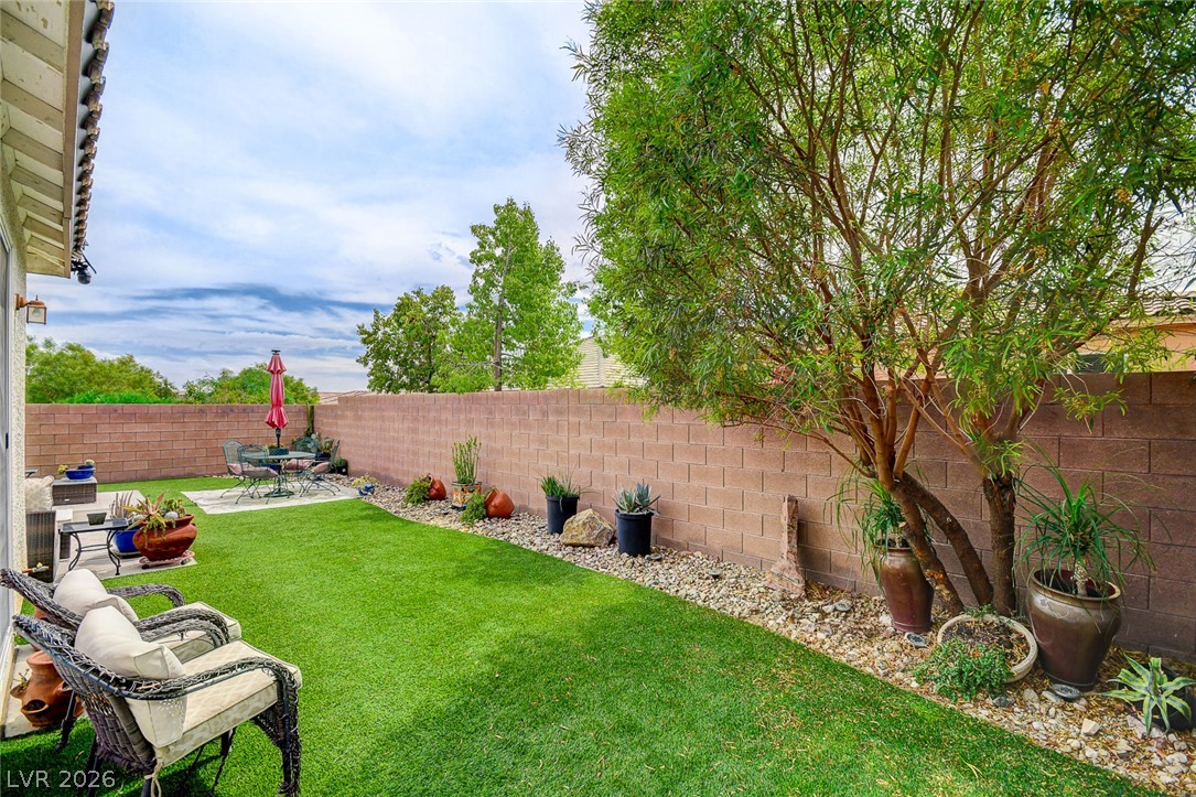 10335 Rugged Mountain Avenue Las Vegas NV 89166