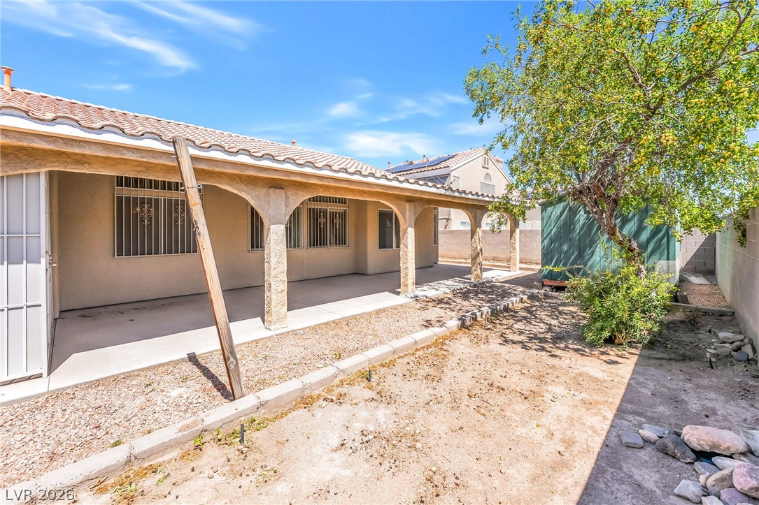 7628 Poppy Meadow Street Las Vegas NV 89123