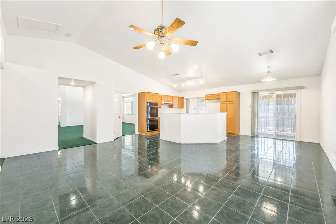 7628 Poppy Meadow Street Las Vegas NV 89123