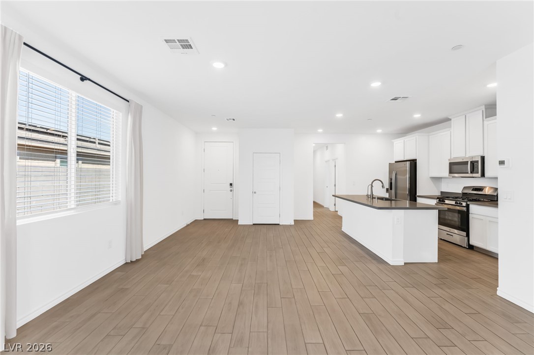 9458 Noble Fir Ridge Avenue Las Vegas NV 89143