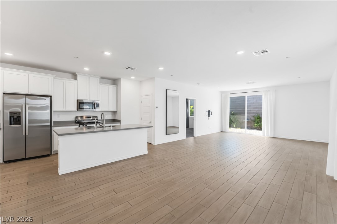 9458 Noble Fir Ridge Avenue Las Vegas NV 89143