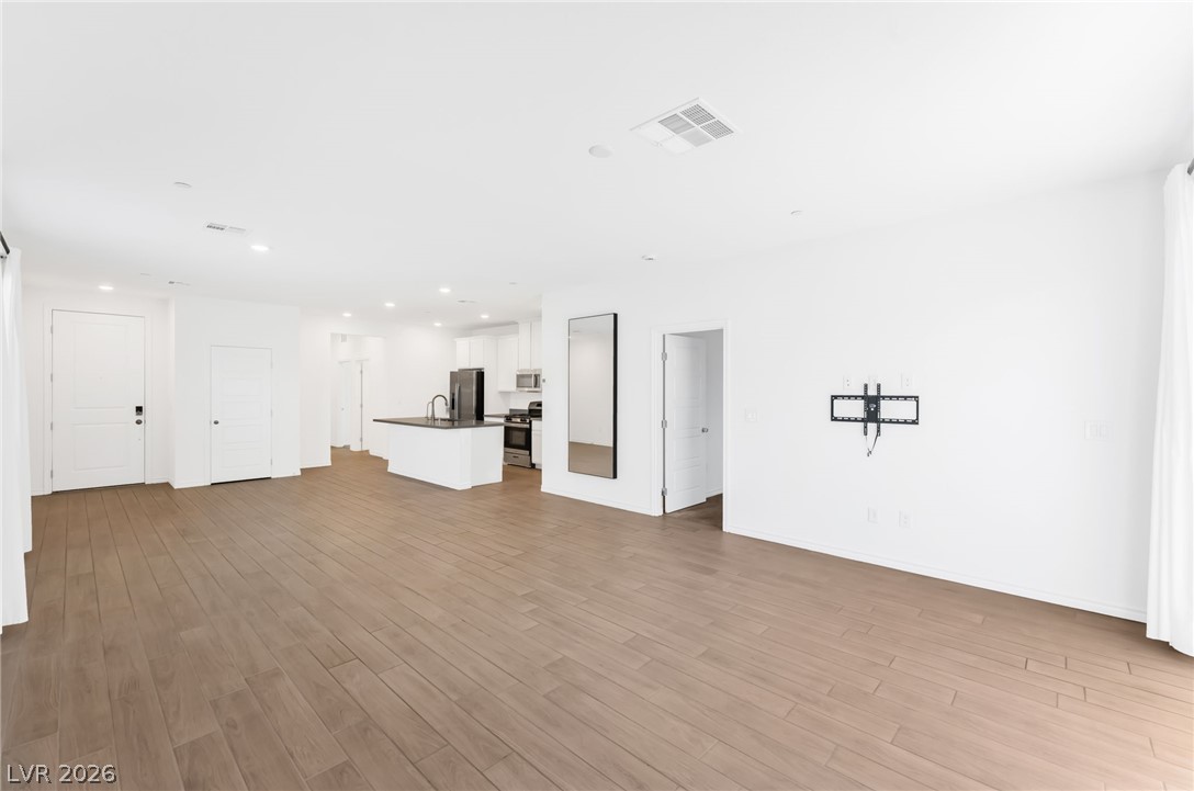 9458 Noble Fir Ridge Avenue Las Vegas NV 89143