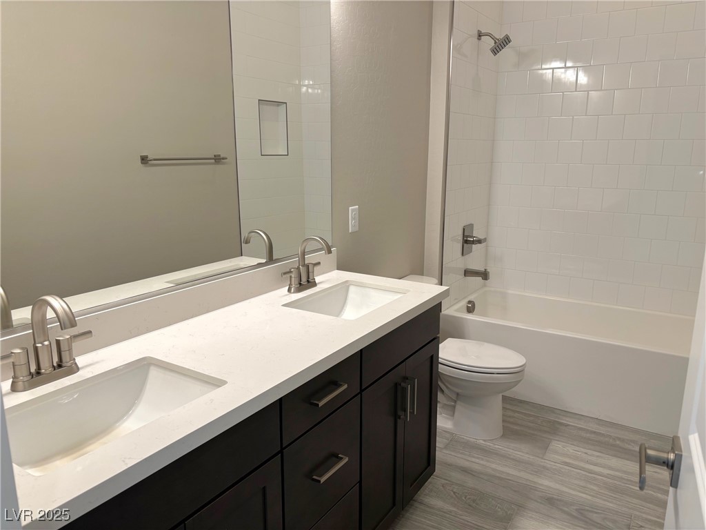 7710 Pirouette Avenue Las Vegas NV 89178