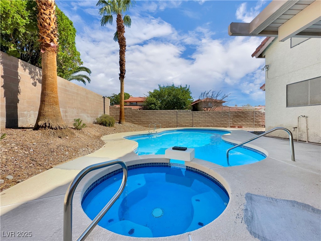 4727 Siegfried Street Las Vegas NV 89147