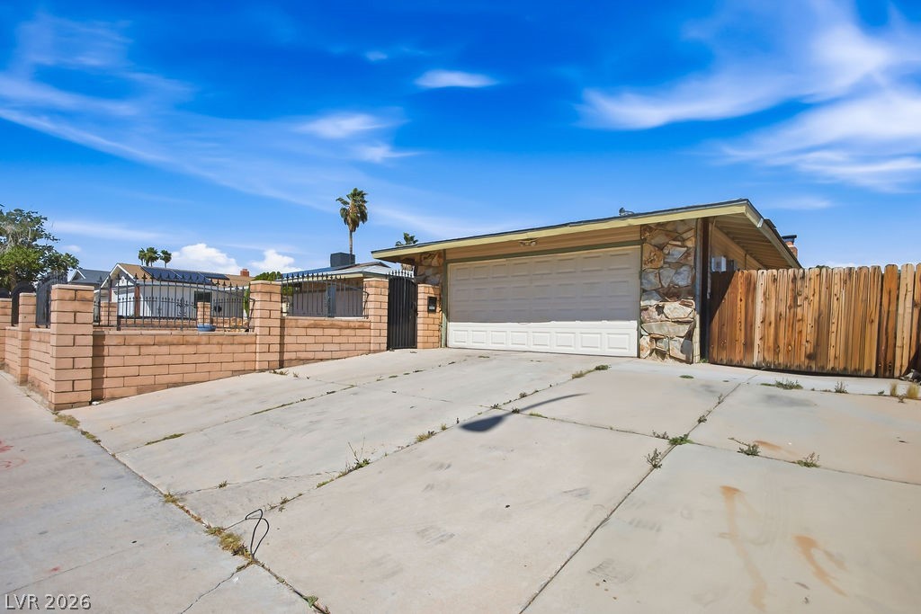4092 East Harmon Avenue Las Vegas NV 89121