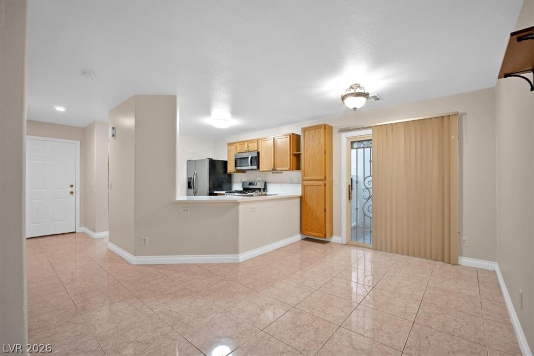 9958 Fragile Fields Street Las Vegas NV 89183