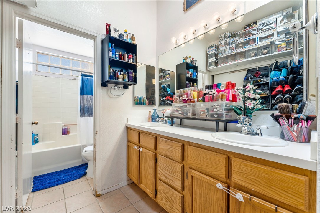 1520 Bonnie Castle Way Las Vegas NV 89108