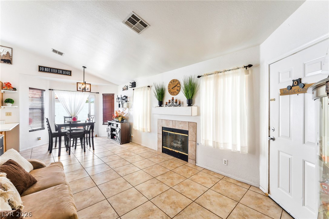 1520 Bonnie Castle Way Las Vegas NV 89108