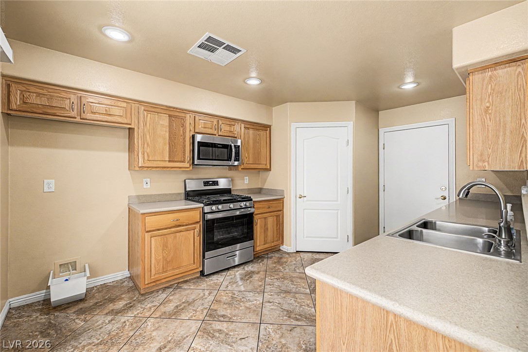8515 Dyker Heights Avenue Las Vegas NV 89178