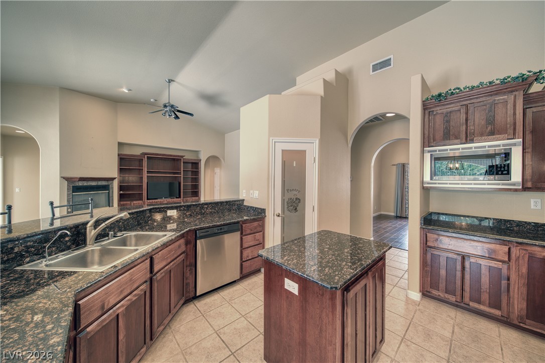 2061 Iroquois Avenue Pahrump NV 89048