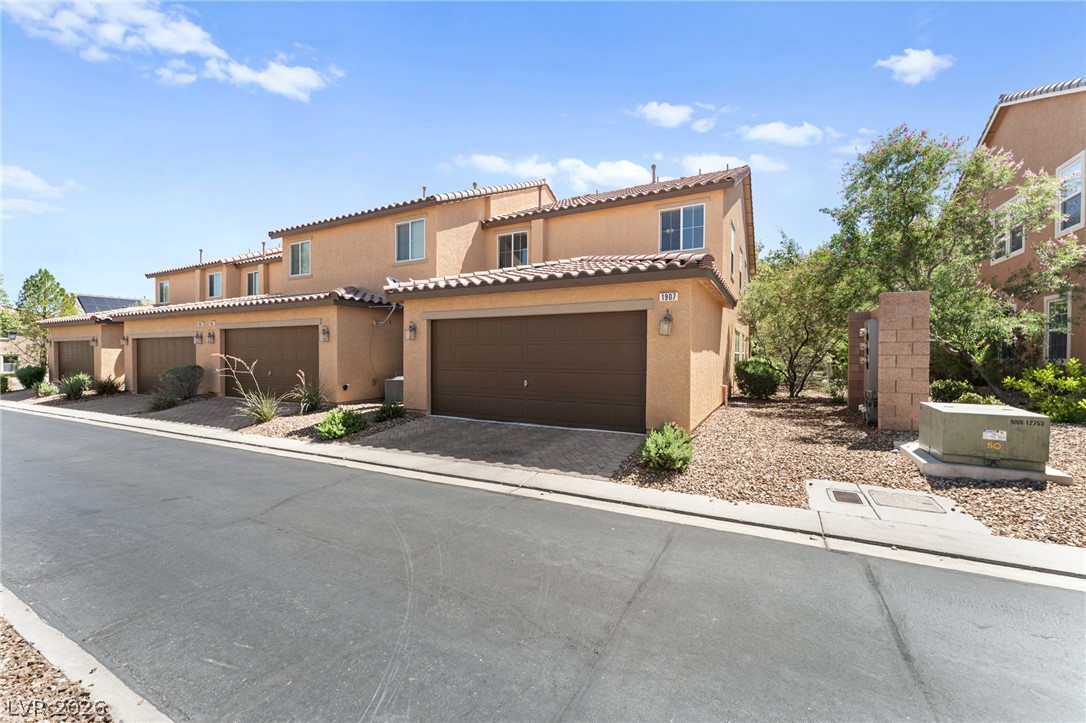 1907 Epte Poplars Street Henderson NV 89044