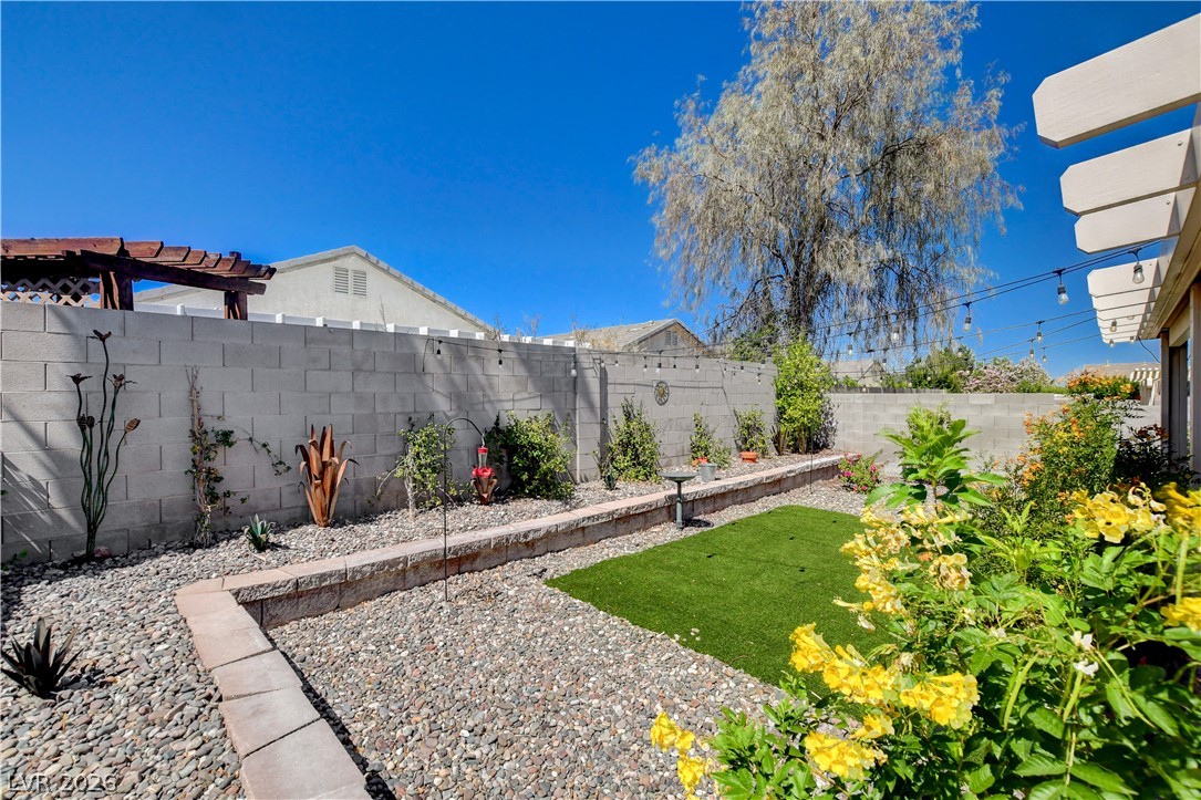 8832 Ackerman Avenue Las Vegas NV 89143
