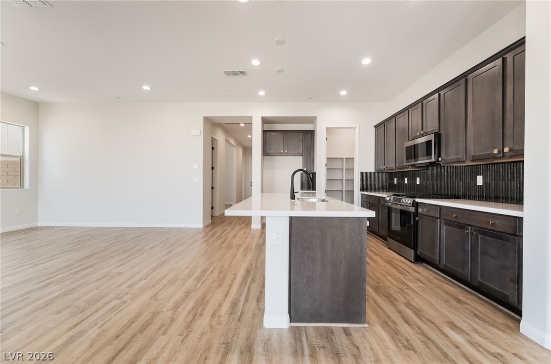 658 Ambridge Drive Henderson NV 89011