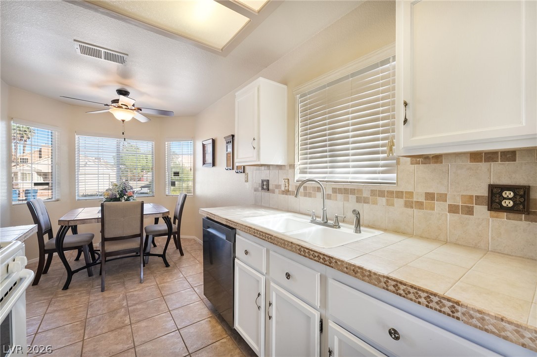 6361 Canyon Dawn Avenue Las Vegas NV 89108