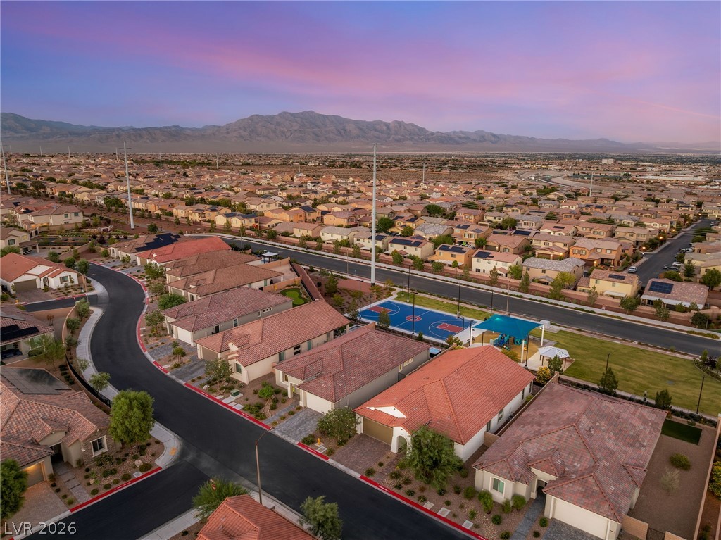 6424 Belgrossa Bend Street Las Vegas NV 89166