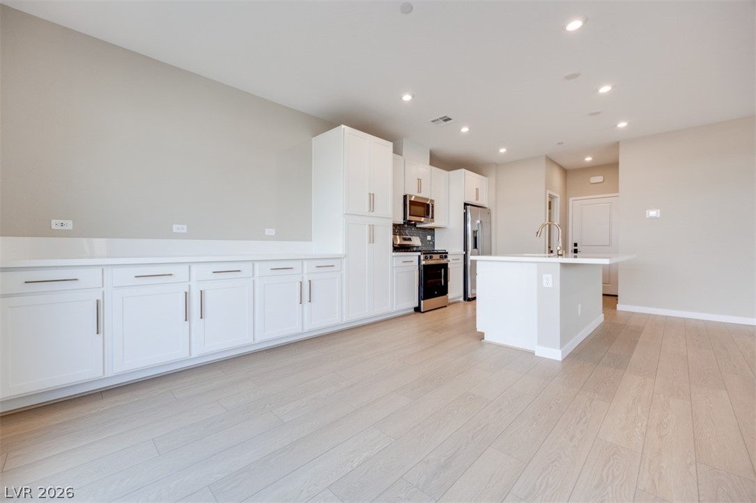 4352 Tallow Falls Avenue Las Vegas NV 89141