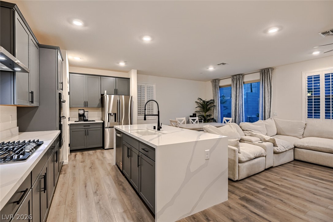 143 Silver Run Lane Las Vegas NV 89138