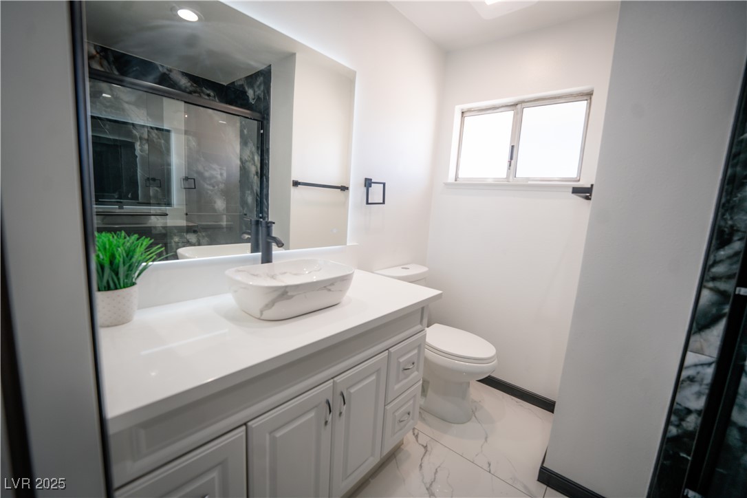 1708 Crest Avenue Las Vegas NV 89119