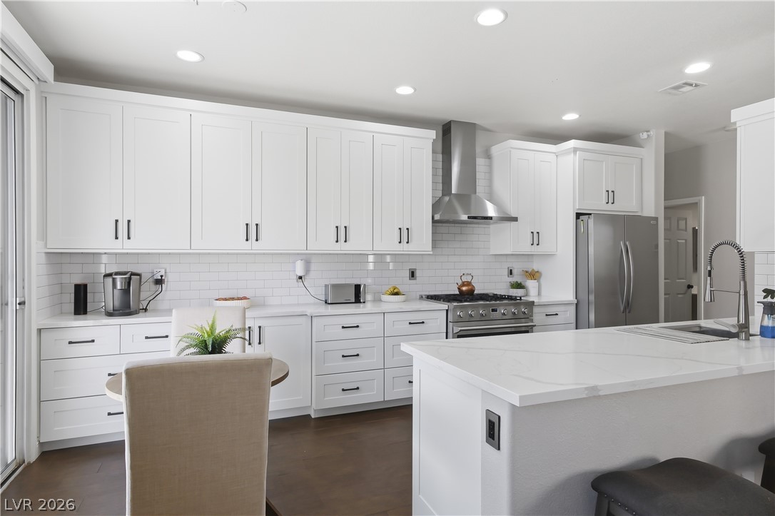6081 Honeygrove Avenue Las Vegas NV 89110