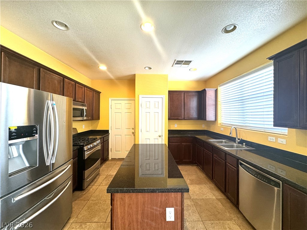 8986 Ellenbrook Street Las Vegas NV 89148