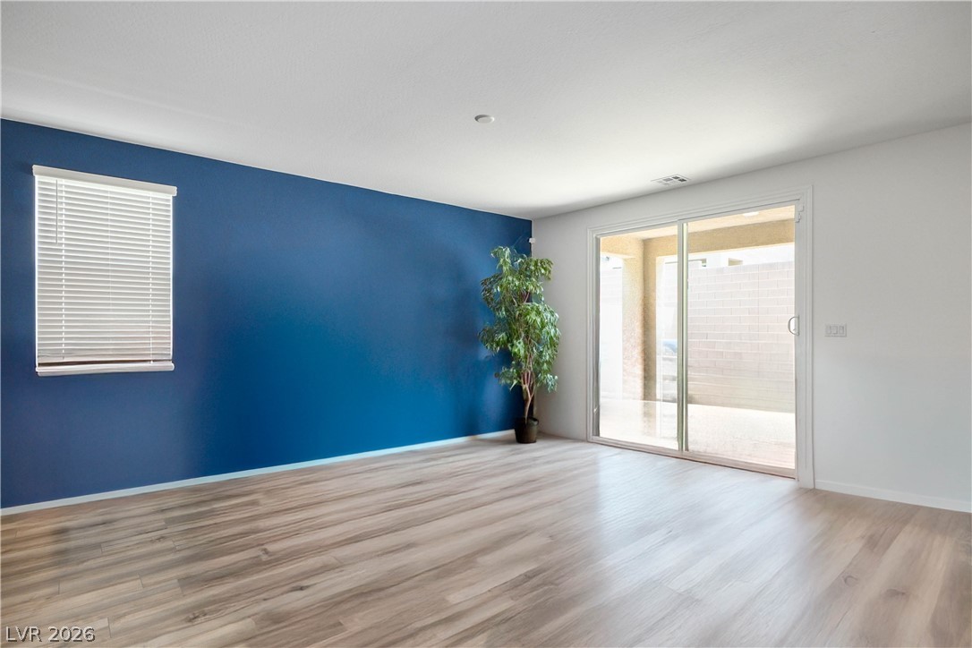 6839 Greensmen Avenue Las Vegas NV 89156