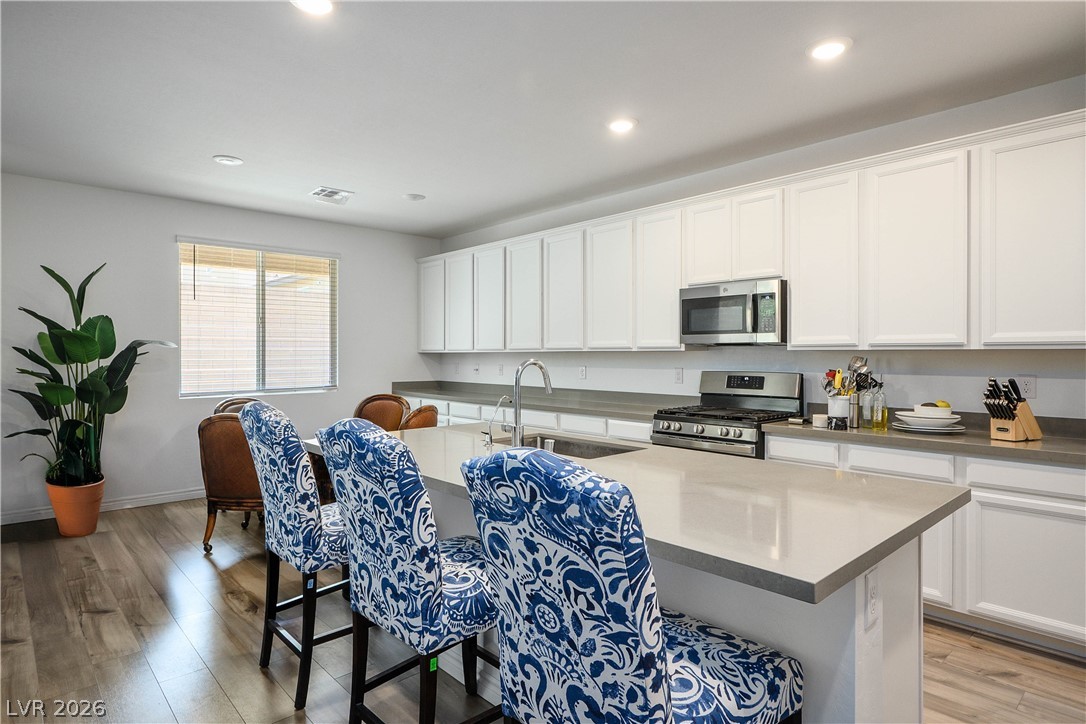 6839 Greensmen Avenue Las Vegas NV 89156