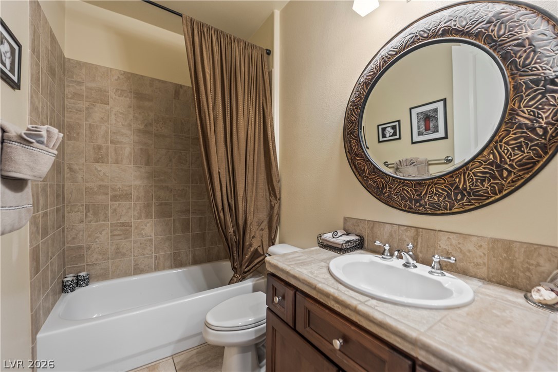 6864 Desert Island Street Las Vegas NV 89149