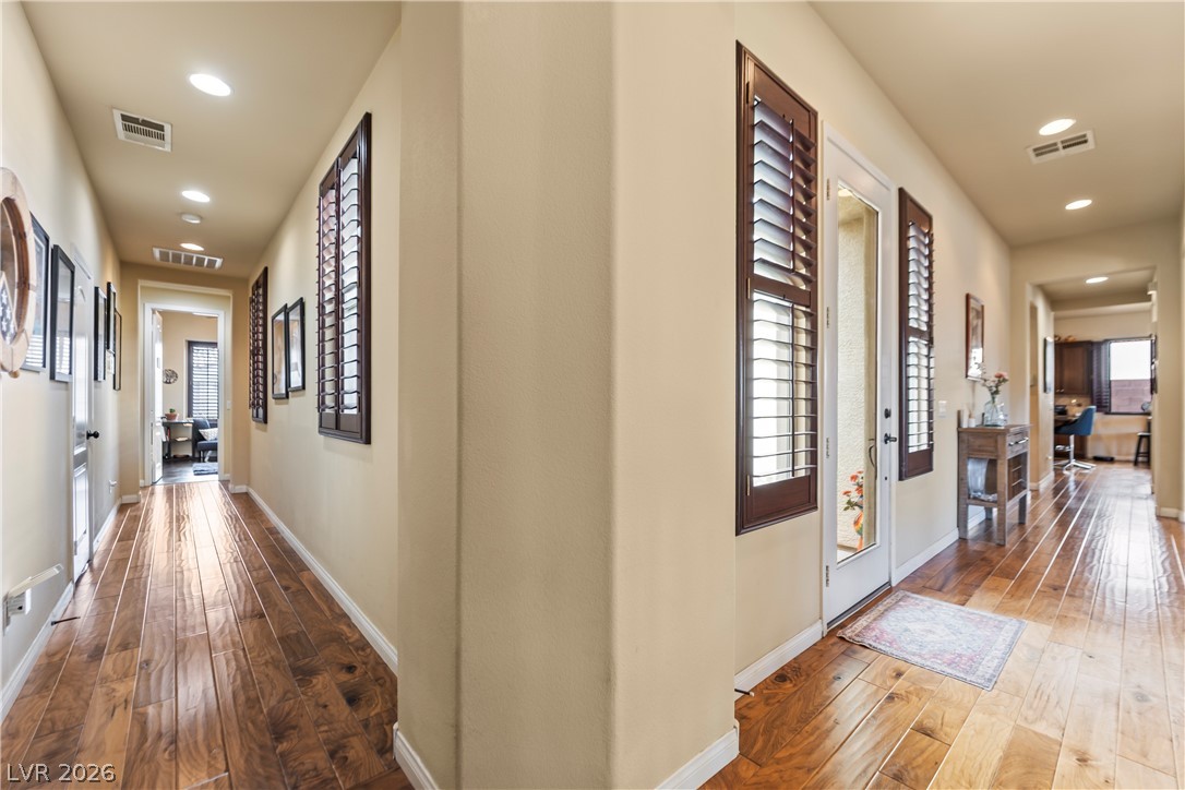 6864 Desert Island Street Las Vegas NV 89149