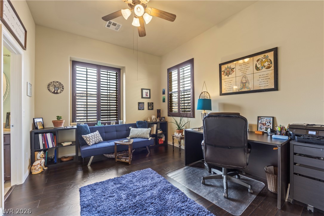 6864 Desert Island Street Las Vegas NV 89149