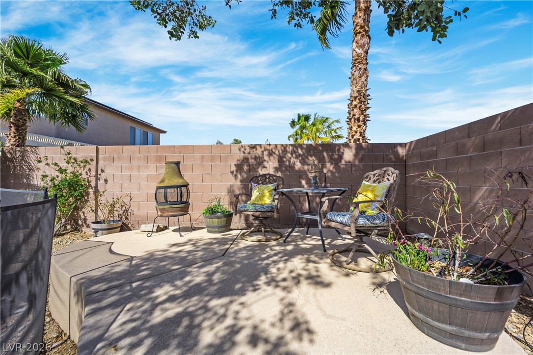 6864 Desert Island Street Las Vegas NV 89149
