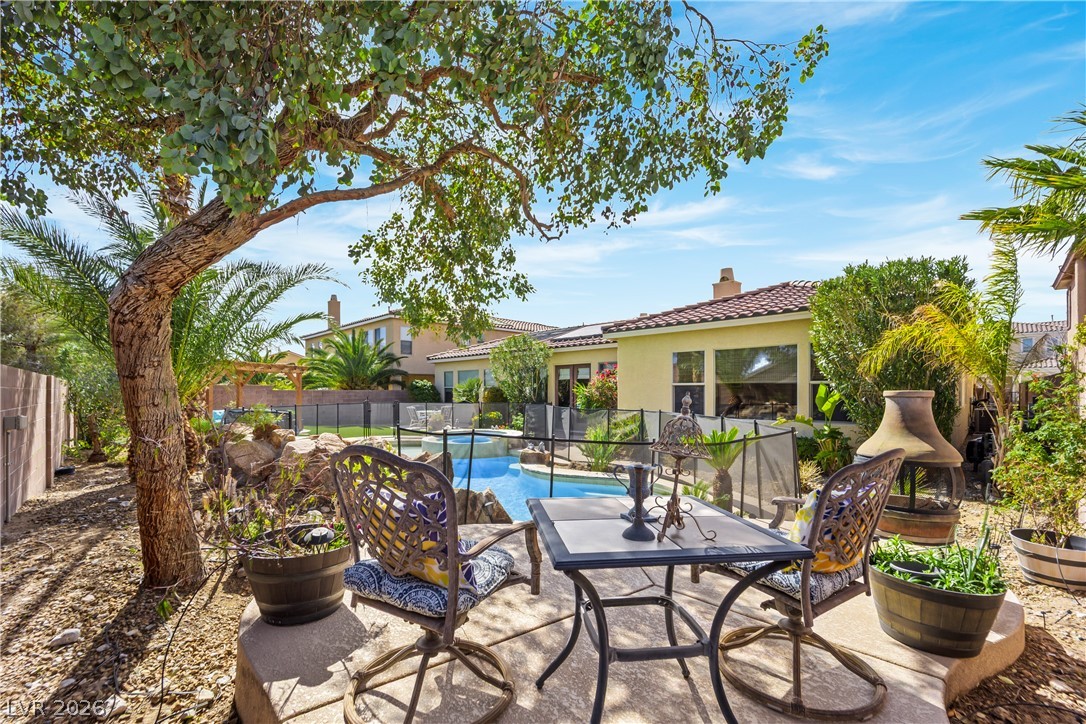 6864 Desert Island Street Las Vegas NV 89149