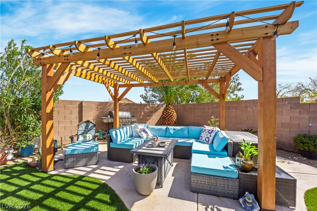 6864 Desert Island Street Las Vegas NV 89149