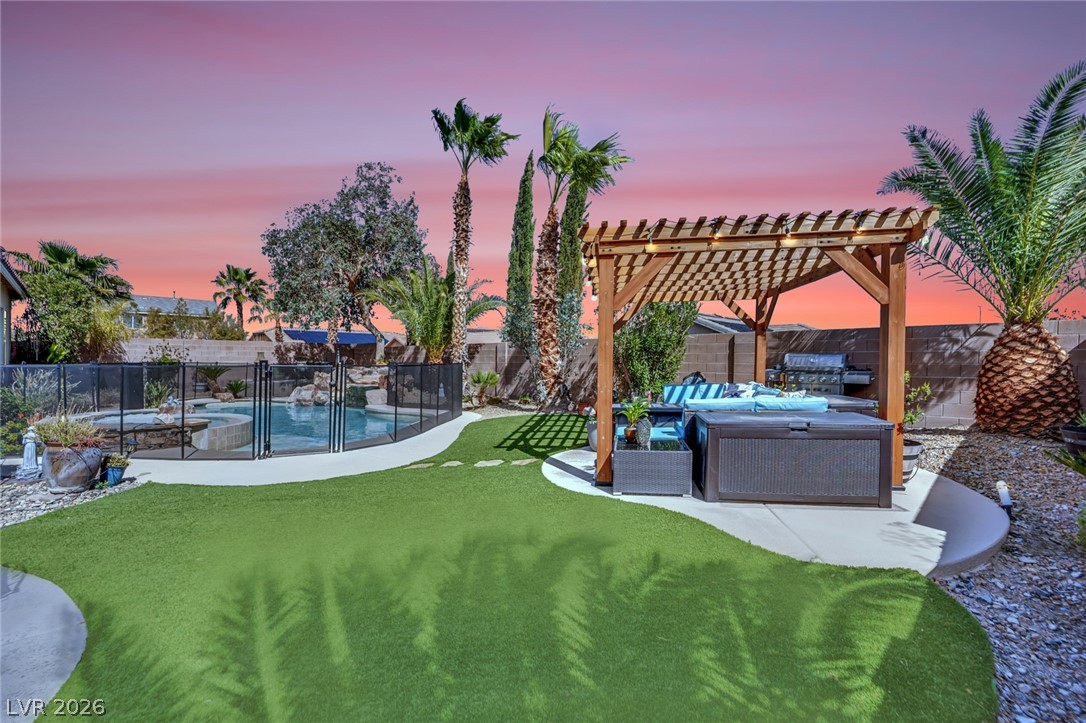 6864 Desert Island Street Las Vegas NV 89149