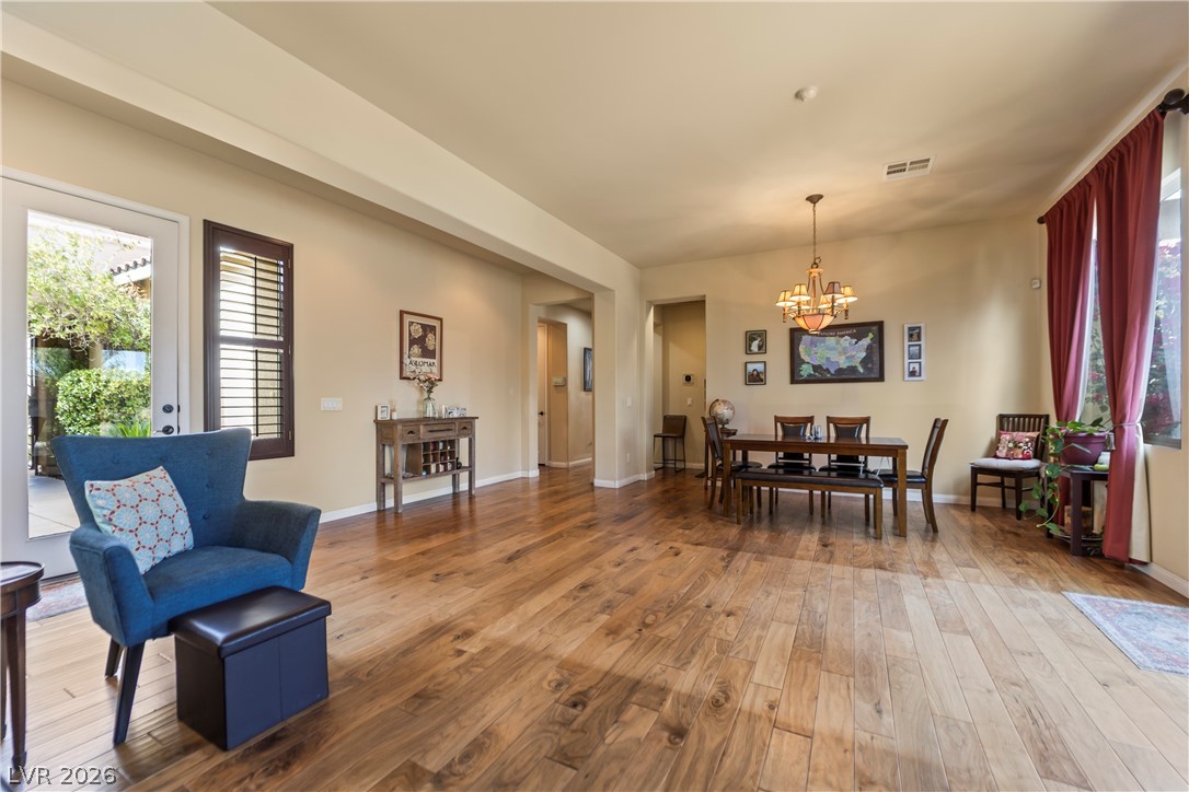6864 Desert Island Street Las Vegas NV 89149