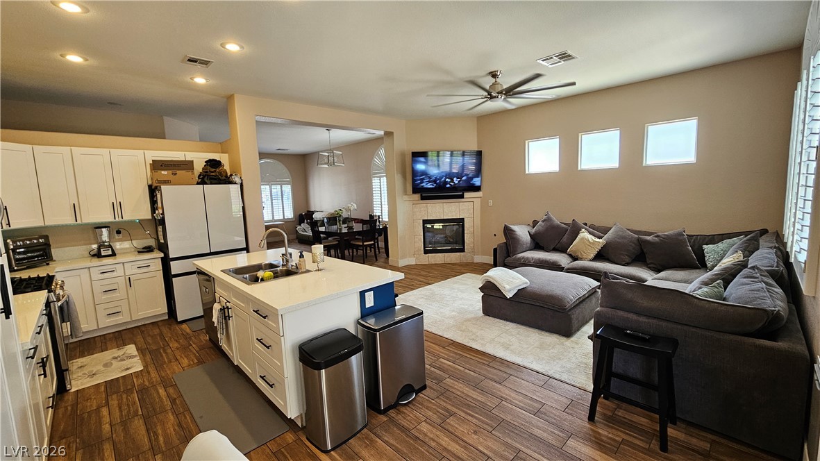 1019 Silver Retreat Court Henderson NV 89002