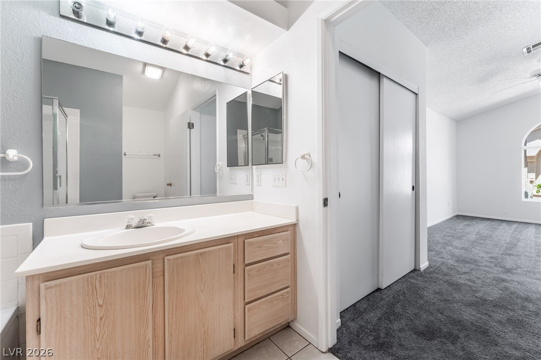7820 Ravenhollow Lane Las Vegas NV 89145
