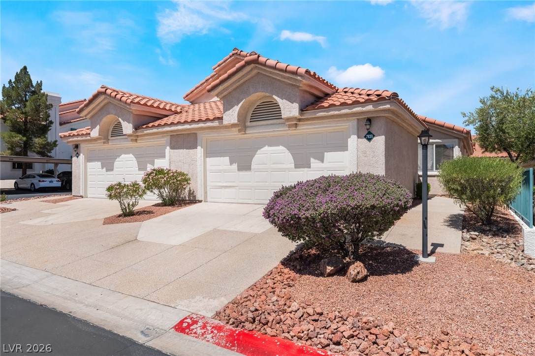 7820 Ravenhollow Lane Las Vegas NV 89145