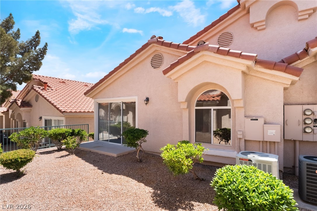 7820 Ravenhollow Lane Las Vegas NV 89145