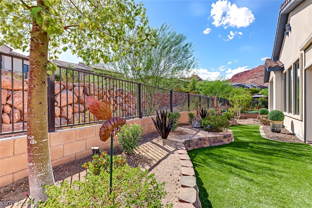 23 Arid Crest Avenue Henderson NV 89011