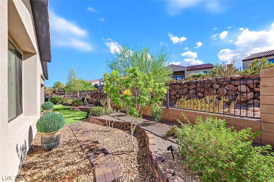 23 Arid Crest Avenue Henderson NV 89011